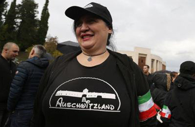 Auschwitzland Selene Ticchi Marcia su Roma Predappio
