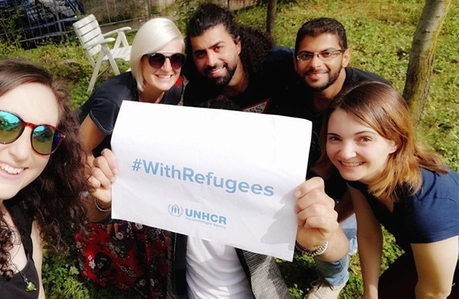 campagan unhcr siproimi rifugiati cooperativa intrecci selfie