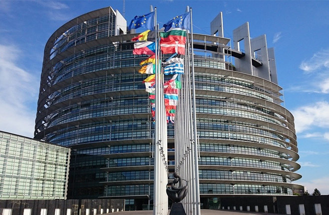 Parlamento Europeo dichiarato stato di emergenza climatica e ambientale
