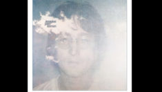 copertina happy xmas (war is over) so this is christmas di John Lennon