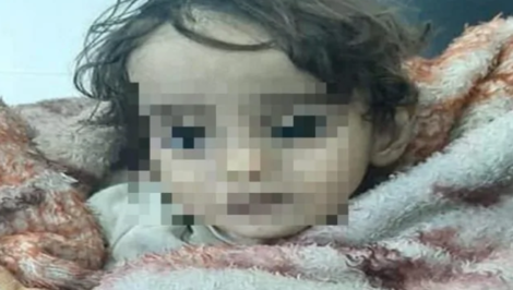 Imam bambina siriana morta di freddo in Siria congelata