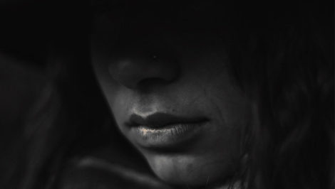 Violenza domestica contro le donne in aumento. La denuncia di Amnesty International