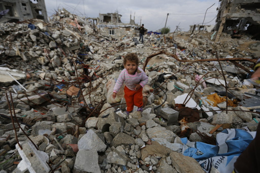 Gaza_Effetti bombardamenti israeliani_Anas Al Baba_91002